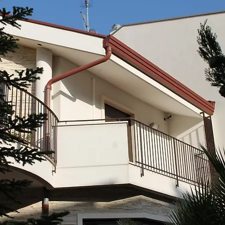 Apulia Relax Panzió Turi